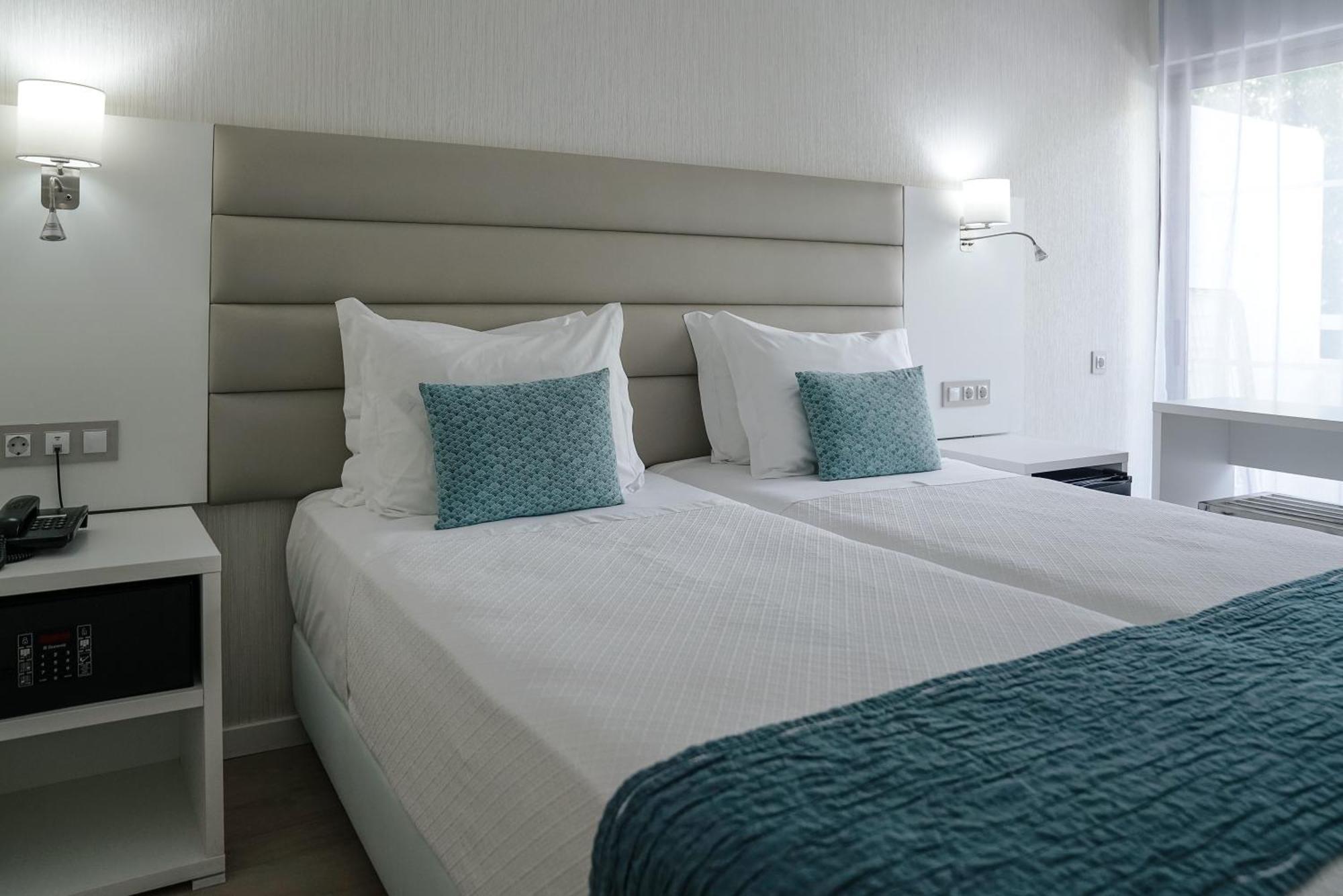 Carvi Beach Hotel Lagos Exterior photo