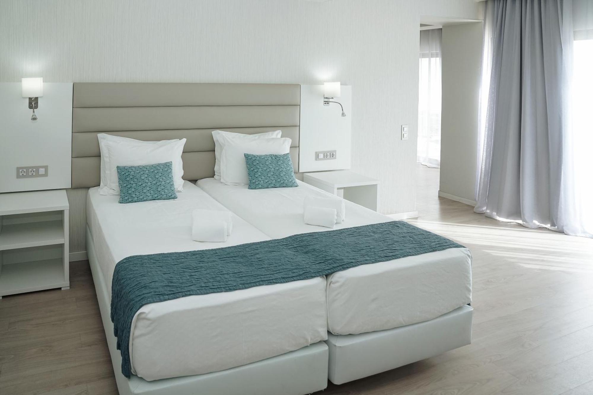Carvi Beach Hotel Lagos Exterior photo