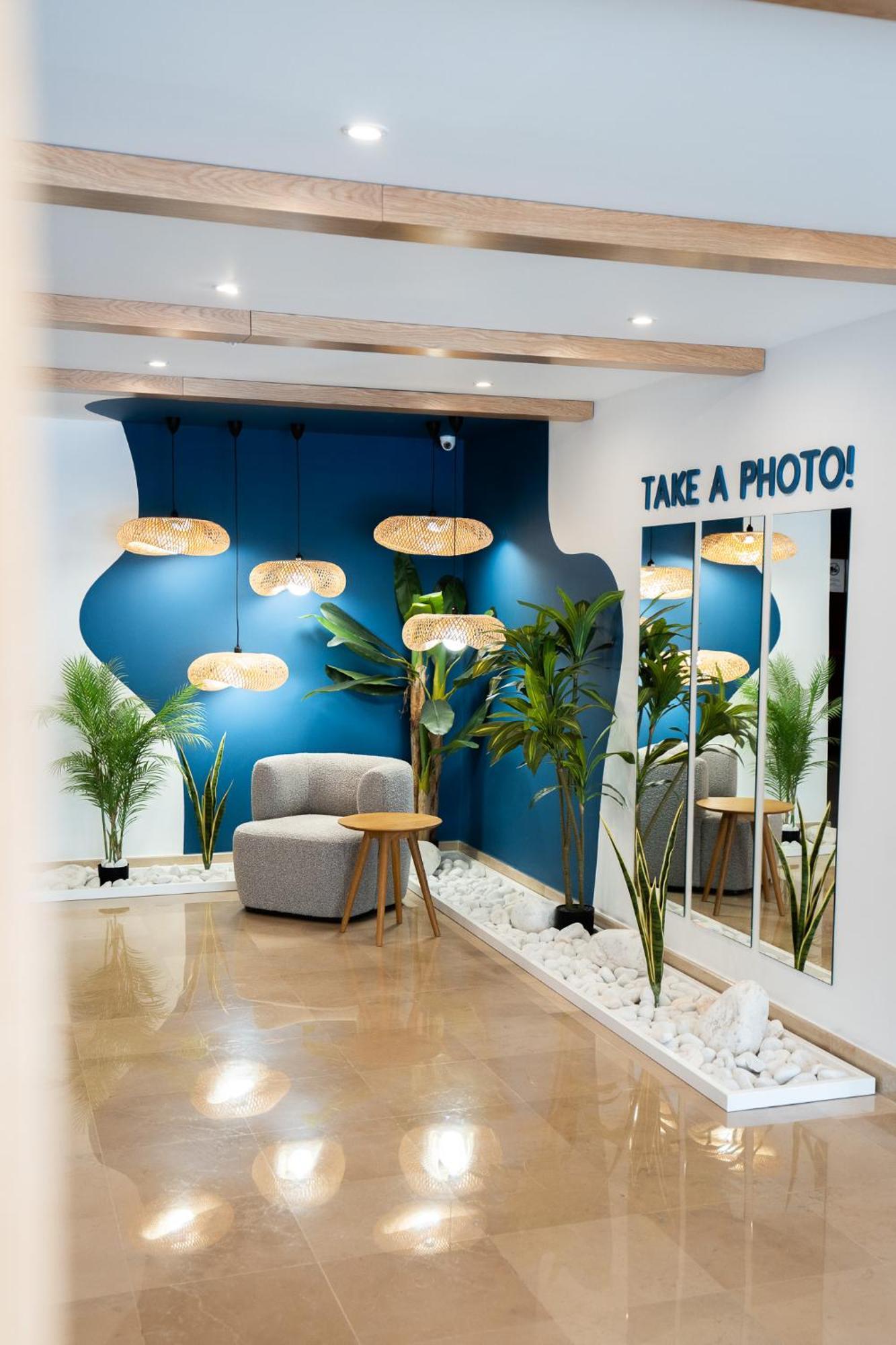 Carvi Beach Hotel Lagos Exterior photo